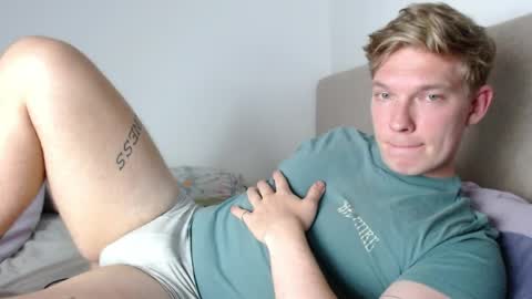 Snapshot of hercules__ chatting on 04/07/26, 04:07 Gregblonde Alextattoo online show from 04/07/26, 04:07
