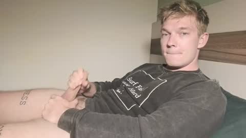 Snapshot of hercules__ chatting on 07/11/26, 06:54 Gregblonde Alextattoo online show from 07/11/26, 06:54