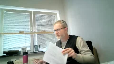 hering76 online show from 03/31/26, 07:53
