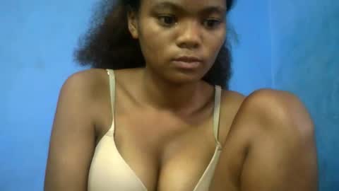 herisse01 online show from 04/21/26, 05:25