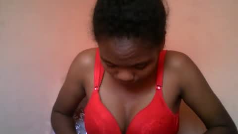Snapshot of herisse01 chatting on 05/26/26, 07:15 herisse01 online show from 05/26/26, 07:15