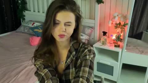 Nicole online show from 03/01/26, 06:54