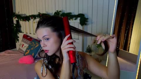 Nicole online show from 03/06/26, 09:11