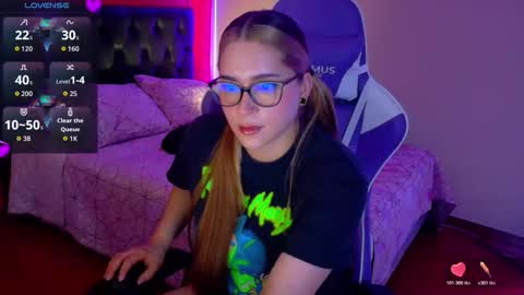 hermione_blonde online show from 03/04/26, 11:16