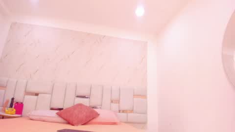 hermione_brown online show from 04/01/26, 04:48