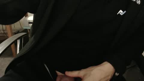 Snapshot of hero0111 chatting on 11/04/25, 05:45 hero0111 online show from 11/04/25, 05:45