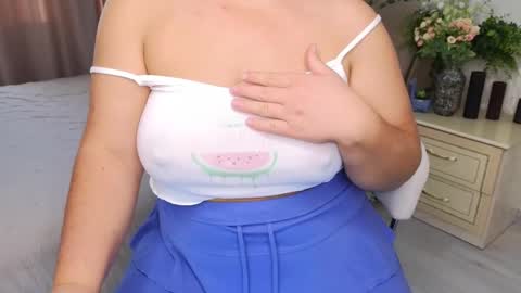 Maryana online show from 10/16/25, 05:41