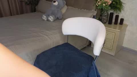 Maryana online show from 12/03/25, 06:54