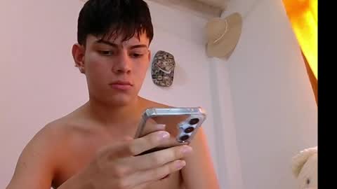 Snapshot of herrerabuitragroedwin chatting on 05/18/26, 03:51 valentin 123 online show from 05/18/26, 03:51