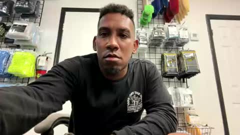 Snapshot of herrokirkland chatting on 07/17/26, 04:01 herrokirkland online show from 07/17/26, 04:01