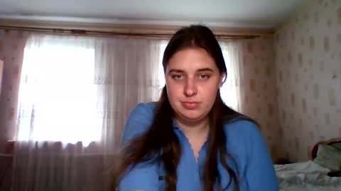 hess_luna_ online show from 09/15/25, 09:09