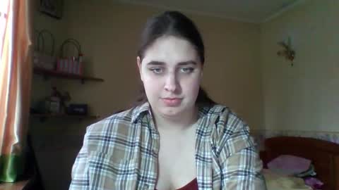 hess_luna_ online show from 11/11/25, 10:15