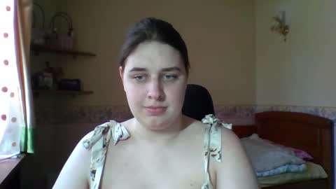 hess_luna_ online show from 03/17/26, 10:07