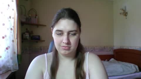 hess_luna_ online show from 04/07/26, 09:10