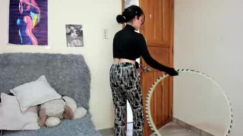 Snapshot of hesttia_ chatting on 10/10/25, 08:08 hesttia_ online show from 10/10/25, 08:08