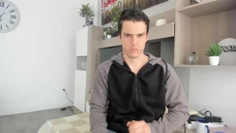 heterooli online show from 02/18/25, 11:44