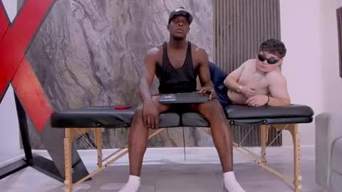 heteros men online show from 09/17/25, 07:26