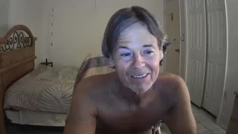 hewes1 online show from 04/21/26, 06:41