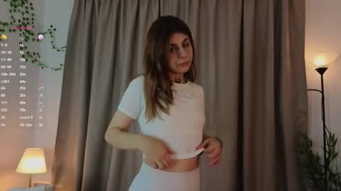 Sofia online show from 10/21/25, 10:21