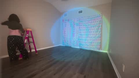 salem online show from 12/15/24, 03:56