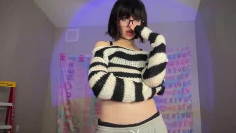 salem online show from 01/17/25, 06:57