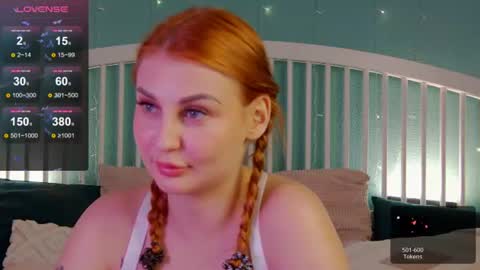 Snapshot of hey_cassie chatting on 06/18/26, 03:05 hey_cassie online show from 06/18/26, 03:05