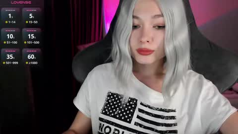  Nora  online show from 04/26/26, 10:51