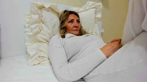 Heyheygrey online show from 02/08/25, 08:09