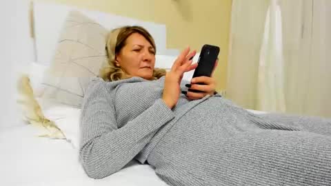 Heyheygrey online show from 02/14/25, 01:08