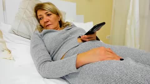 Heyheygrey online show from 02/14/25, 07:12