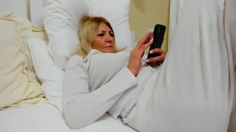 Heyheygrey online show from 02/20/25, 07:52