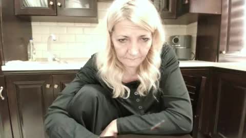 Heyheygrey online show from 10/16/25, 09:21