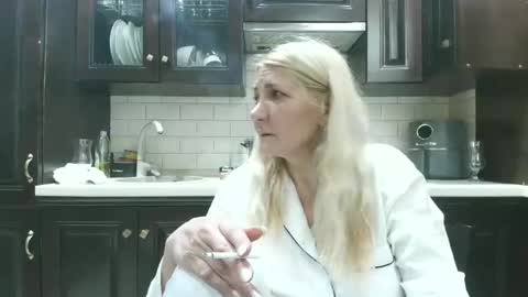 Snapshot of heyheygrey chatting on 05/13/26, 03:09 Heyheygrey online show from 05/13/26, 03:09