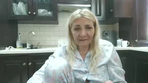 Snapshot of heyheygrey chatting on 05/27/26, 02:25 Heyheygrey online show from 05/27/26, 02:25
