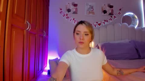 Martina Ricci Show schedule Monday to Friday 8am colombia time I work some weekends  online show from 02/17/26, 03:29