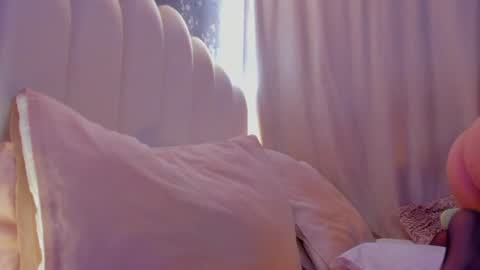 Snapshot of heymartina chatting on 06/29/26, 06:30 Martina Ricci Show schedule Monday to Friday 8am colombia time I work some weekends online show from 06/29/26, 06:30