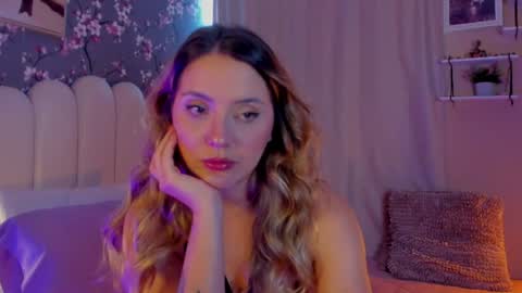 Snapshot of heymartina chatting on 07/03/26, 02:23 Martina Ricci Show schedule Monday to Friday 8am colombia time I work some weekends online show from 07/03/26, 02:23