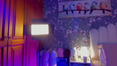 Snapshot of heymartina chatting on 08/04/26, 03:36 Martina Ricci Show schedule Monday to Friday 8am colombia time I work some weekends online show from 08/04/26, 03:36