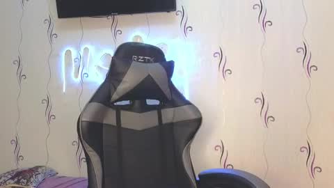 Heyy baddie online show from 05/19/26, 01:56