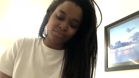 Snapshot of heyyou301990 chatting on 02/14/26, 06:48 heyyou301990 online show from 02/14/26, 06:48