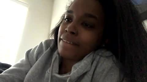 Snapshot of heyyou301990 chatting on 03/18/26, 06:00 heyyou301990 online show from 03/18/26, 06:00