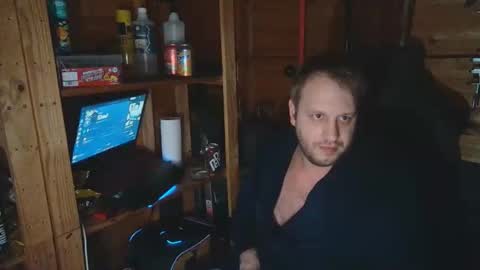 Snapshot of hharveyden chatting on 02/18/26, 10:17 H Dawg online show from 02/18/26, 10:17