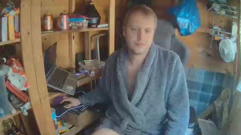 Snapshot of hharveyden chatting on 05/18/26, 08:31 H Dawg online show from 05/18/26, 08:31