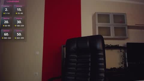 Lina online show from 12/22/25, 08:00