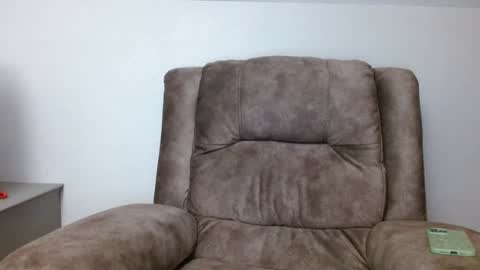 Snapshot of hi_cut_cutie chatting on 10/28/25, 01:25 Paige online show from 10/28/25, 01:25