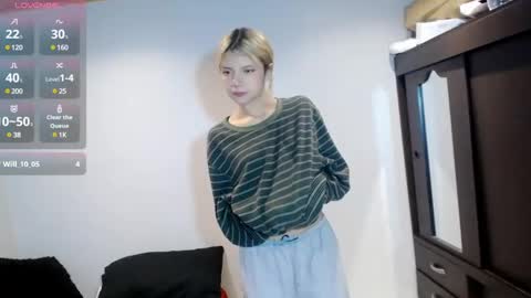 hi_scarlett online show from 12/23/24, 09:49