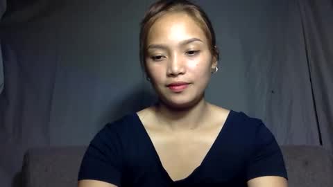 hi_there99 online show from 10/23/25, 05:12