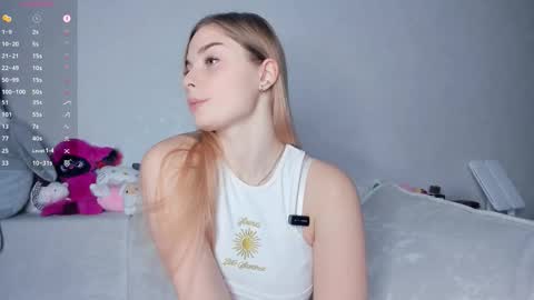 Elizabeth online show from 02/24/26, 01:31