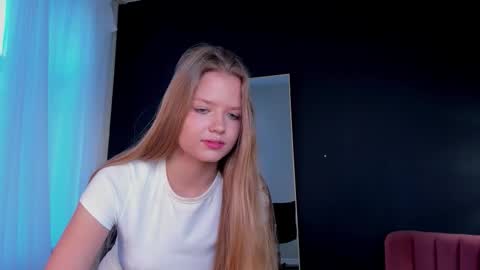 My name is Angelina but I like when you call me Angel online show from 10/19/25, 05:08