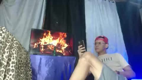 Snapshot of hidden_hairypigass chatting on 11/09/25, 01:48 HIDDEN YUDEVIL online show from 11/09/25, 01:48